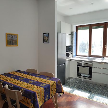 New Panoramic Apartment - Half Way Center-Vomero District نابولي المظهر الخارجي الصورة