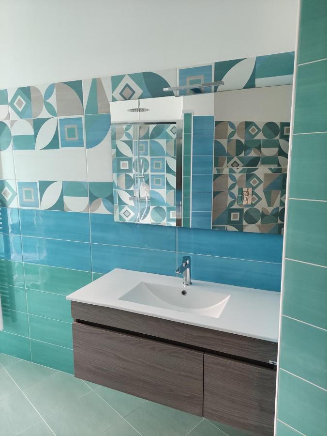 New Panoramic Apartment - Half Way Center-Vomero District نابولي المظهر الخارجي الصورة
